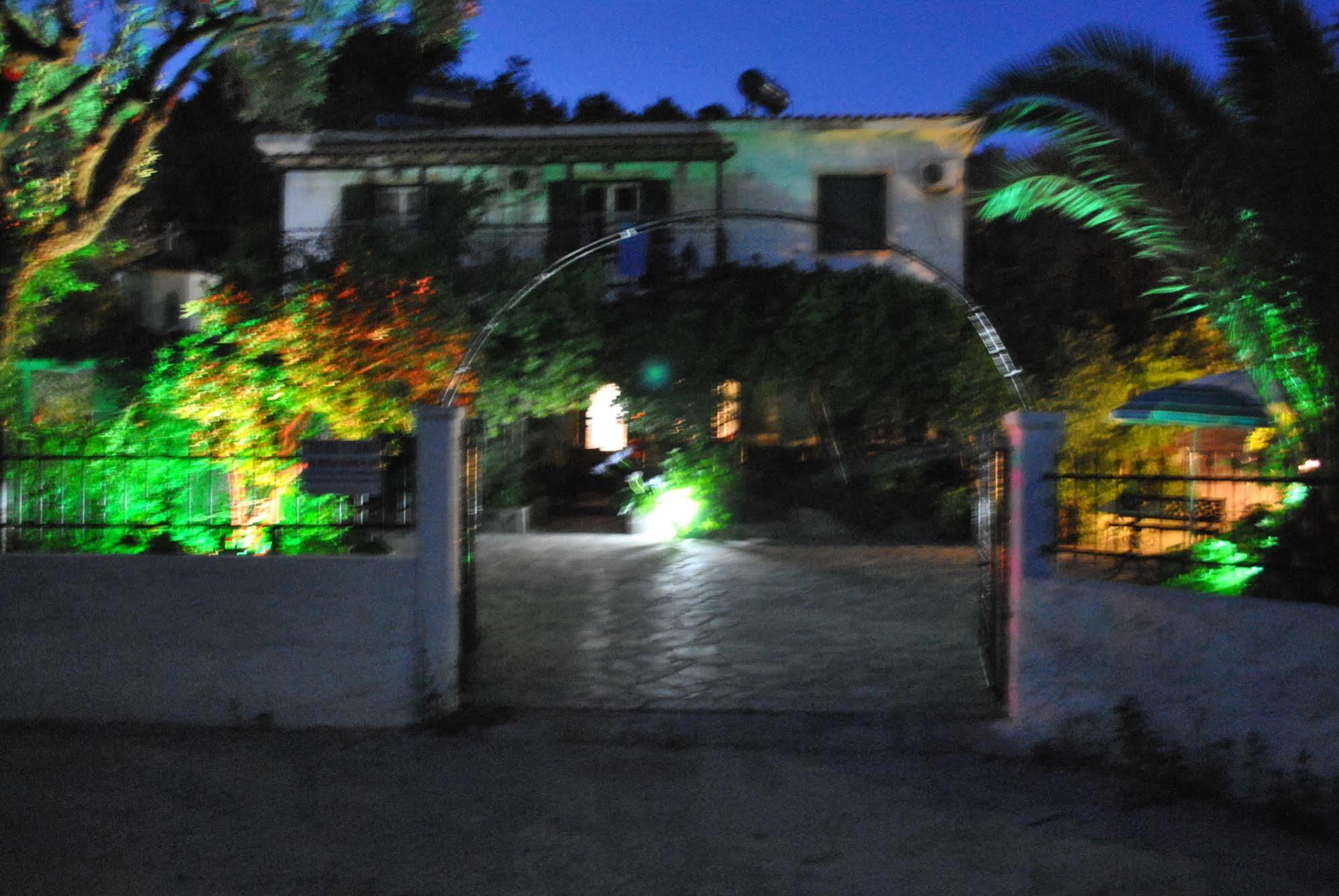 Stelios Studios Megali Ammos (Skiathos) Exterior foto